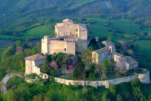 Trek&Yoga nel Castello di Rossena – domenica 16 dicembre