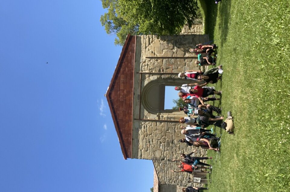 Trekking & Yoga domenica 30 maggio alla Pieve di San Vitale